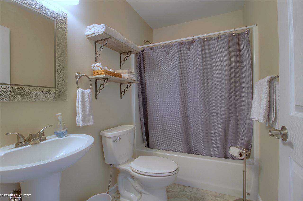 15055 Petz Road Capac, MI 48014 - Photo 23 of 34 Full Bathroom
