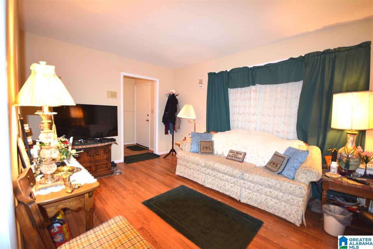 209 Oak Road Anniston, AL 36206 - Photo 3 of 21