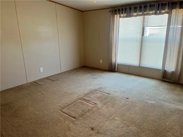 $145,000 | 215 Elsie Avenue, Agua Dulce, TX 78330