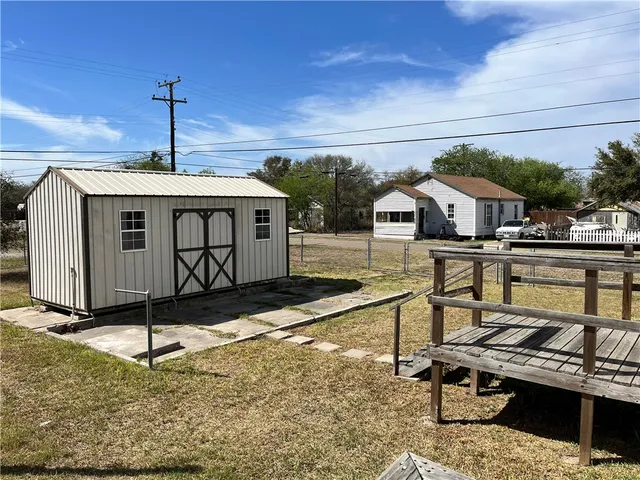 $145,000 | 215 Elsie Avenue, Agua Dulce, TX 78330