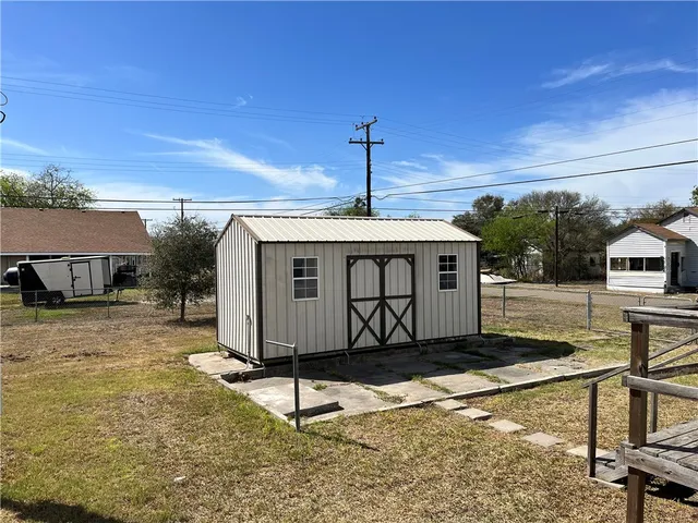$145,000 | 215 Elsie Avenue, Agua Dulce, TX 78330