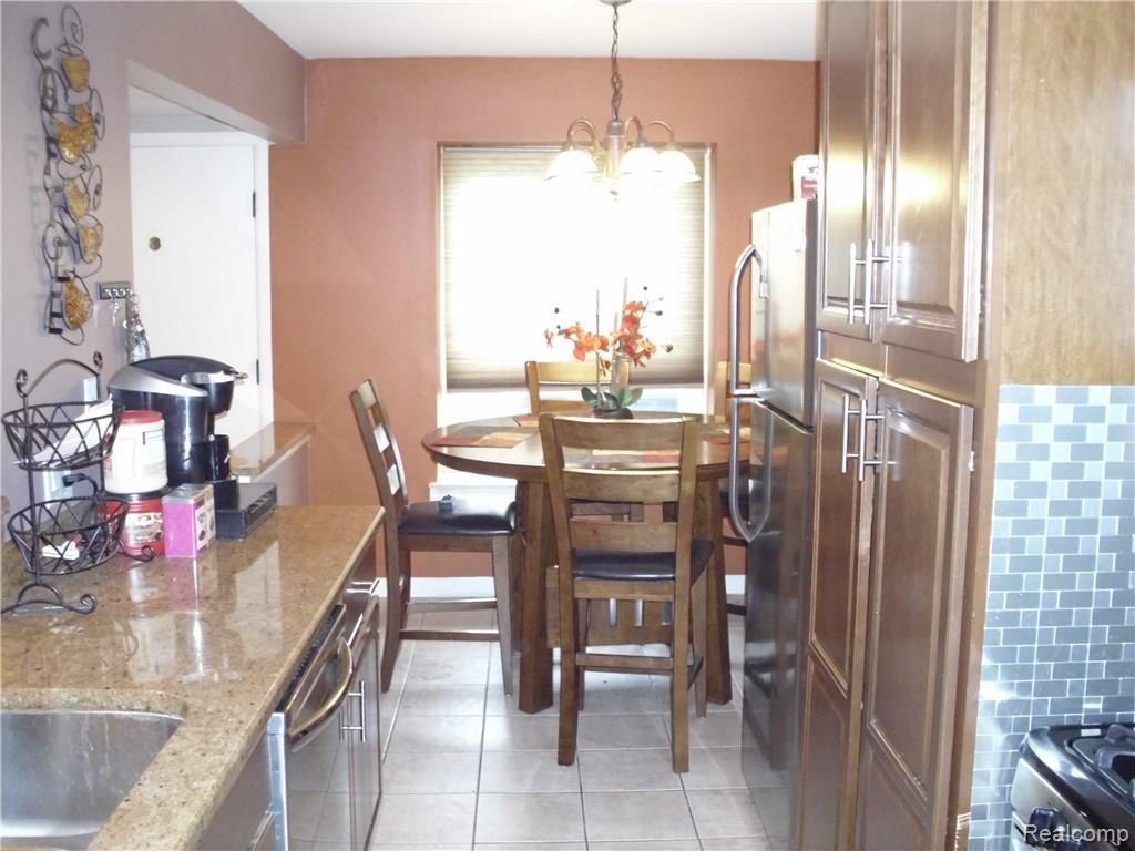 4416 15 Mile Road Sterling Heights, MI 48310 - Photo 11 of 39 DSCI8402.JPG