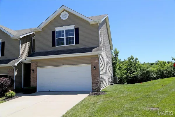 $2,300 | 172 Weatherby Landing Drive, O'Fallon, MO 63366