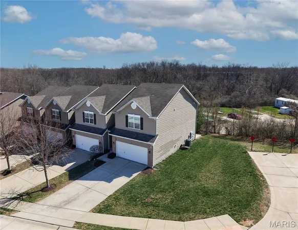 $2,300 | 172 Weatherby Landing Drive, O'Fallon, MO 63366