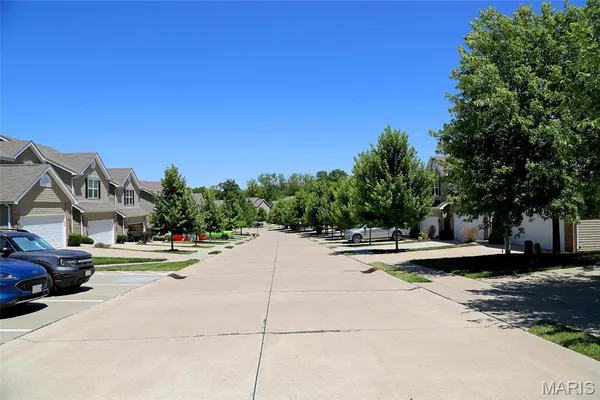 $2,300 | 172 Weatherby Landing Drive, O'Fallon, MO 63366