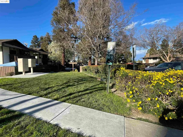 $2,311 | 2416 Shadow Lane, Unit 74, Antioch, CA 94509