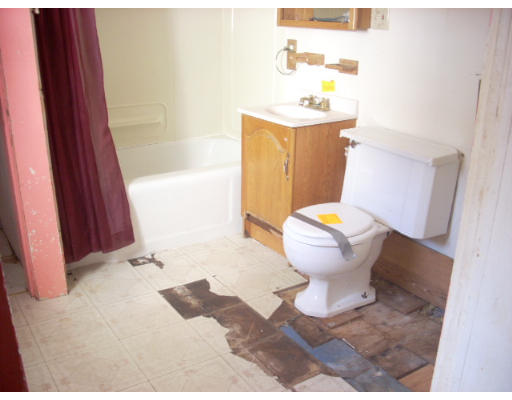 151 Five Bridge Road Brimfield, MA 01010 - Photo 10 of 20 Gallery Image 10