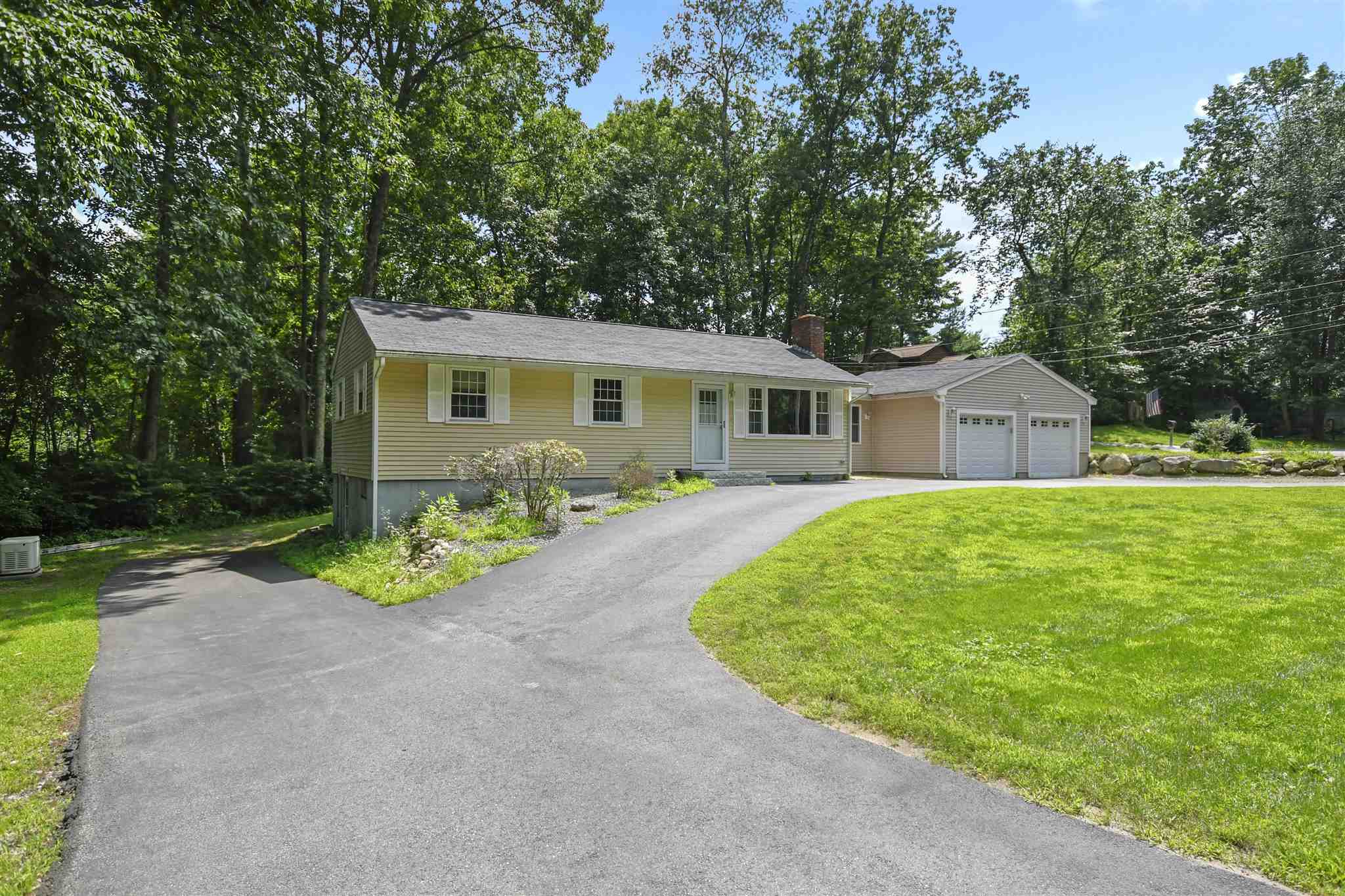 147 Wash Pond Road Hampstead, NH 03841 - Photo 2 of 22 Gallery Image 2