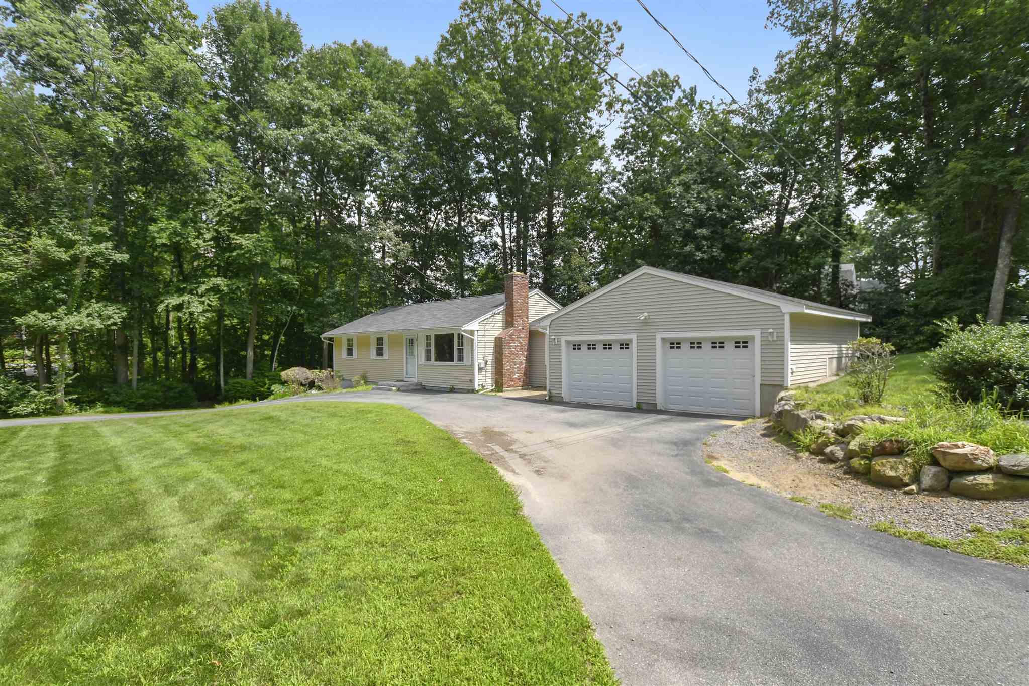 147 Wash Pond Road Hampstead, NH 03841 - Photo 3 of 22 Gallery Image 3