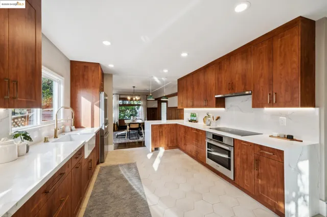 $1,245,000 | 919 McKinley Avenue, Oakland, CA 94610
