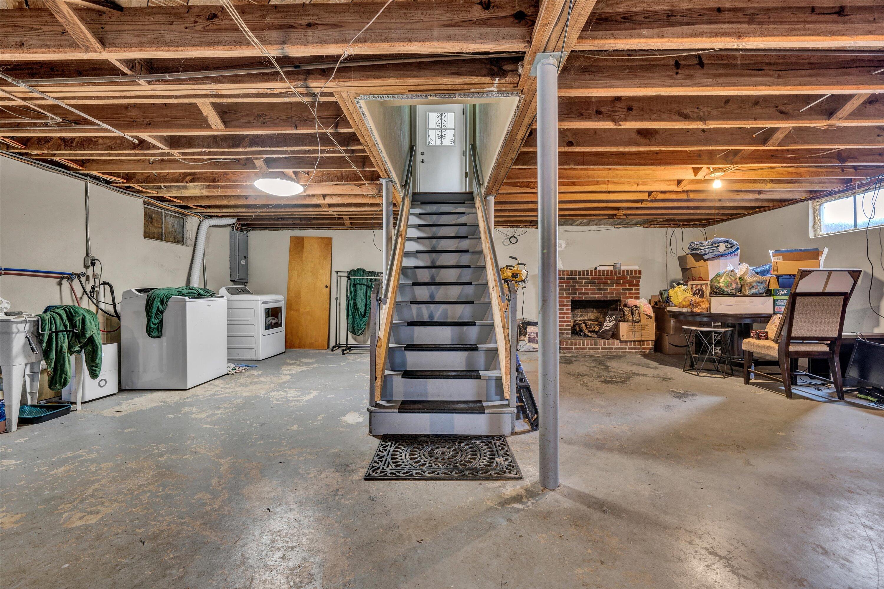 2908 Lofton Road Roanoke, VA 24018 - Photo 21 of 28 21-DSC00190