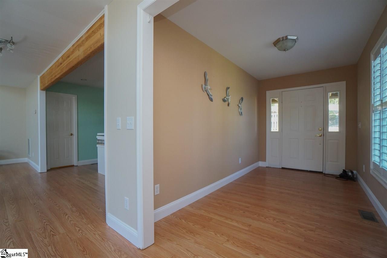 698 East Stagecoach Road Cross Hill, SC 29332 - Photo 6 of 19 Gallery Image 6