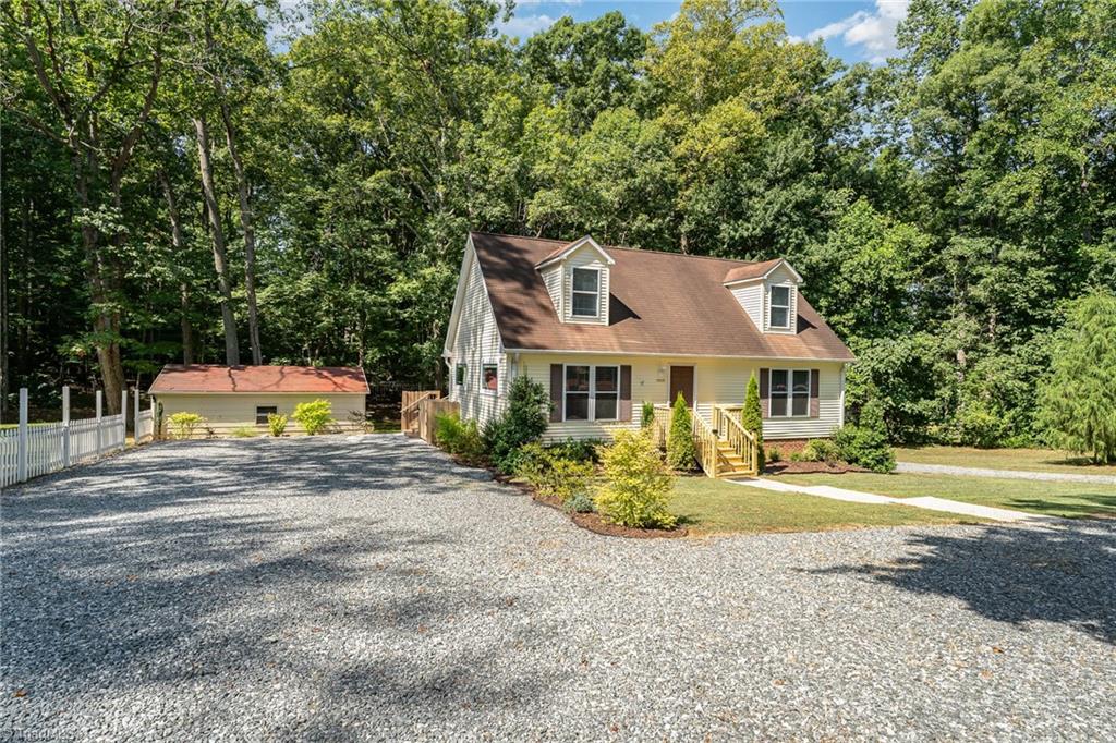 7559 Dubach Road Summerfield, NC 27358 - Photo 2 of 30 Gallery Image 2