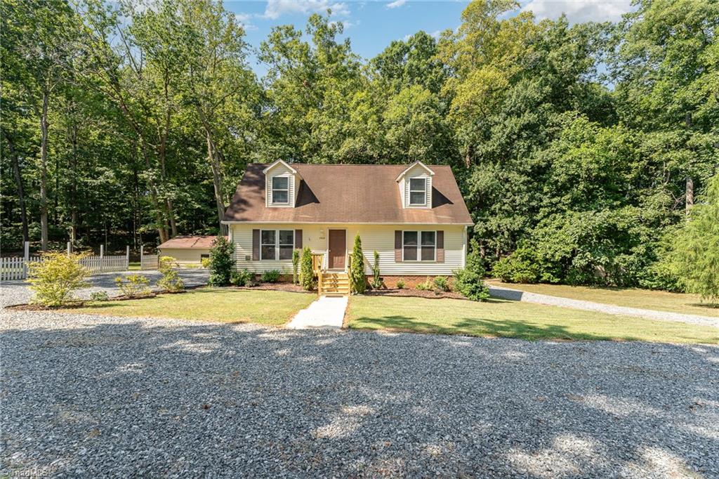 7559 Dubach Road Summerfield, NC 27358 - Photo 3 of 30 Gallery Image 3