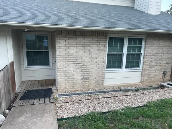$1,575 | 201 East Noton Street, Unit 107B, Pflugerville, TX 78660