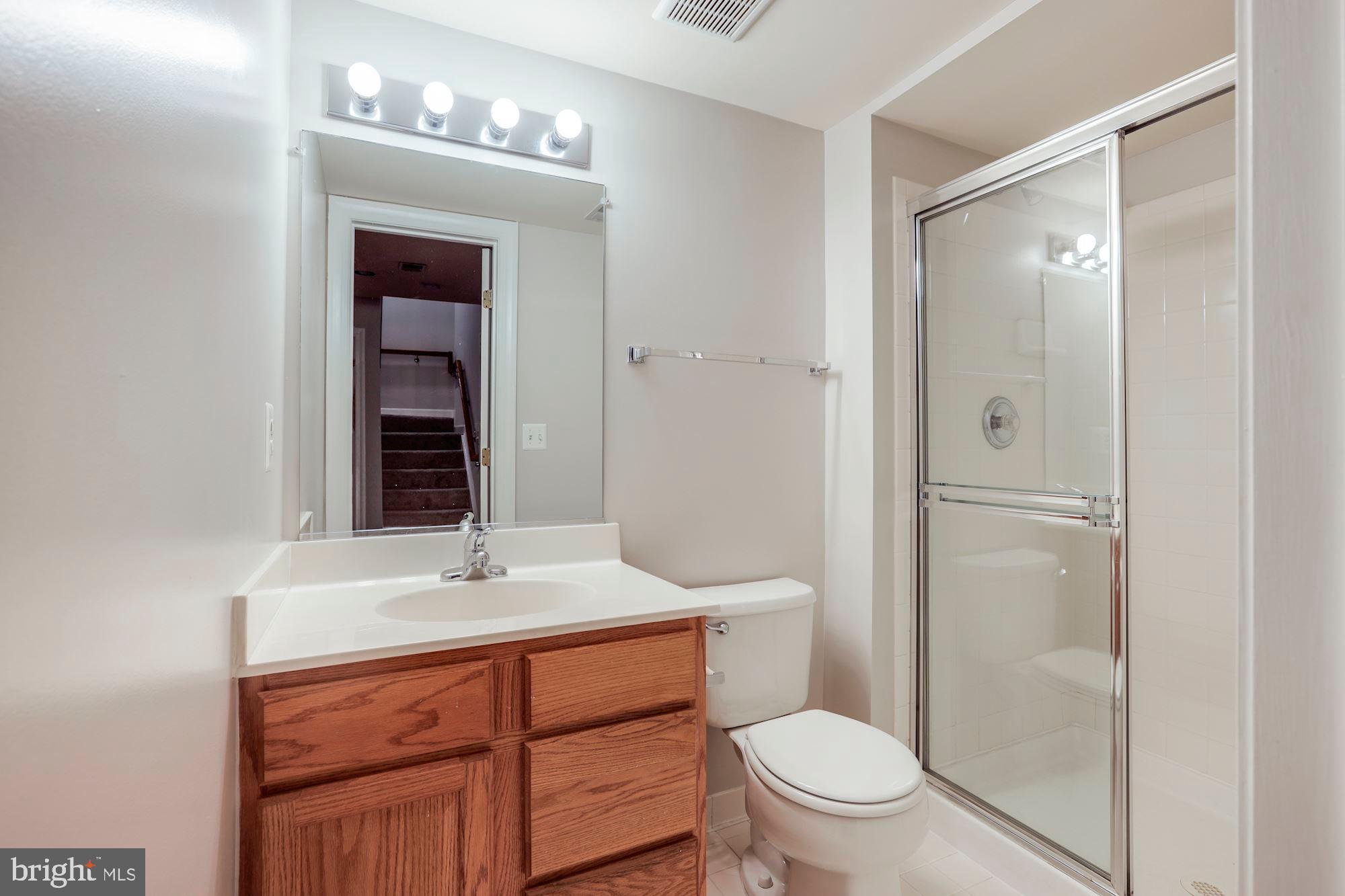 141 Roland Court Southwest Vienna, VA 22180 - Photo 25 of 32 Gallery Image 25