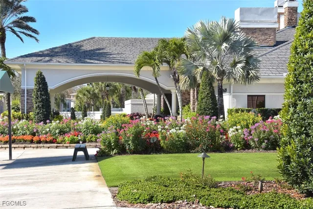 $305,000 | 8086 Queen Palm Lane, Unit 341, Fort Myers, FL 33966