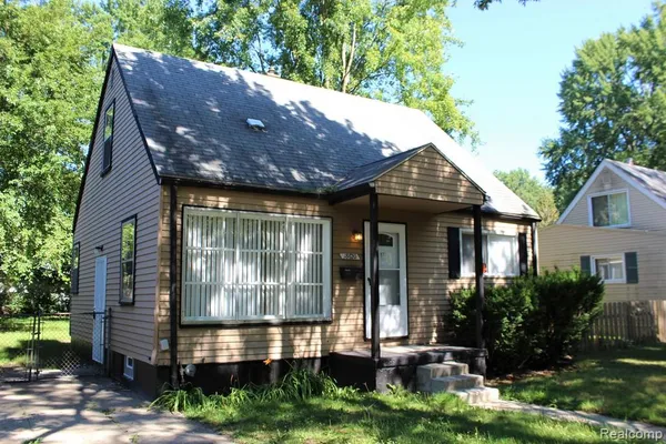 $1,450 | 18620 Dalby, Redford, MI 48240