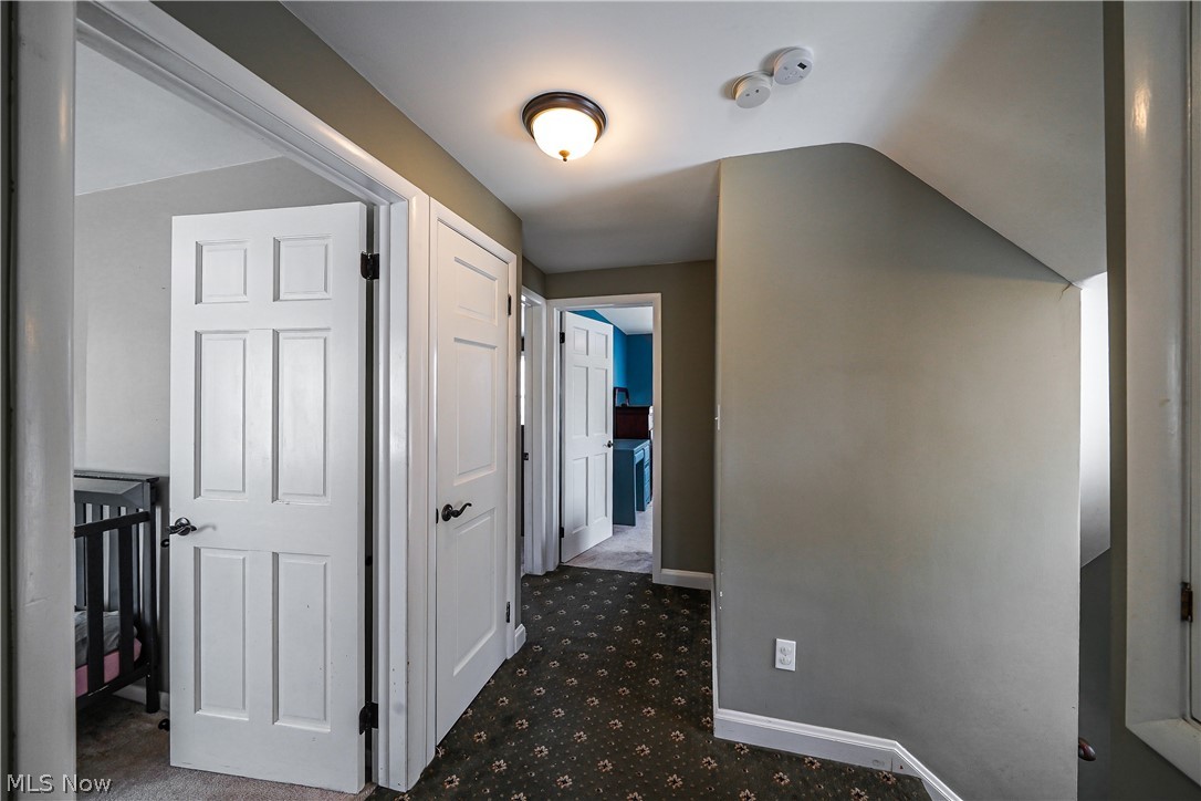 2898 Corydon Road Cleveland, OH 44118 - Photo 16 of 26