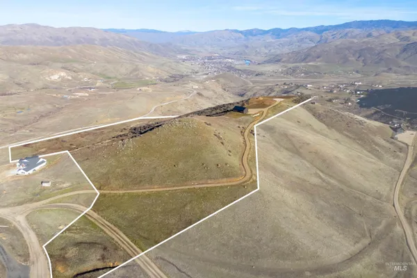 $1,198,000 | 35 Lorraine Lane, Horseshoe Bend, ID 83629