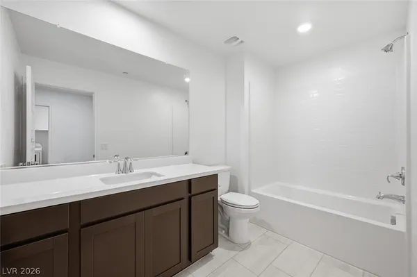 $1,950 | 10720 Norfolk View Court, Las Vegas, NV 89166
