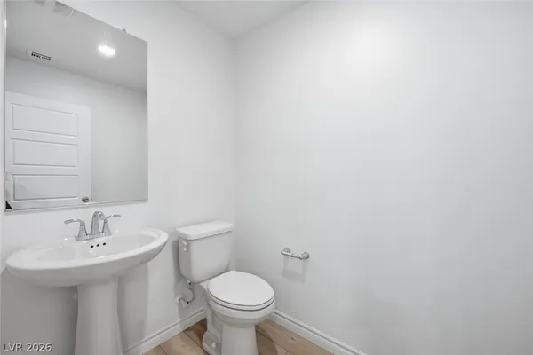 $1,950 | 10720 Norfolk View Court, Las Vegas, NV 89166