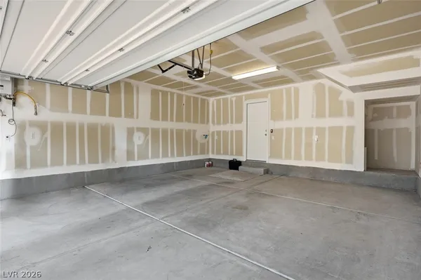 $1,950 | 10720 Norfolk View Court, Las Vegas, NV 89166