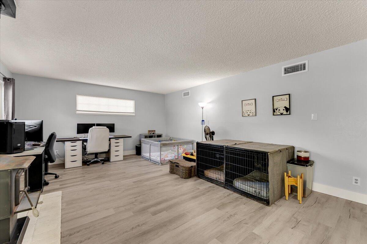 2034 Westwood Avenue Redding, CA 96001 - Photo 21 of 55 21-2034 Westwood Ave - I-15