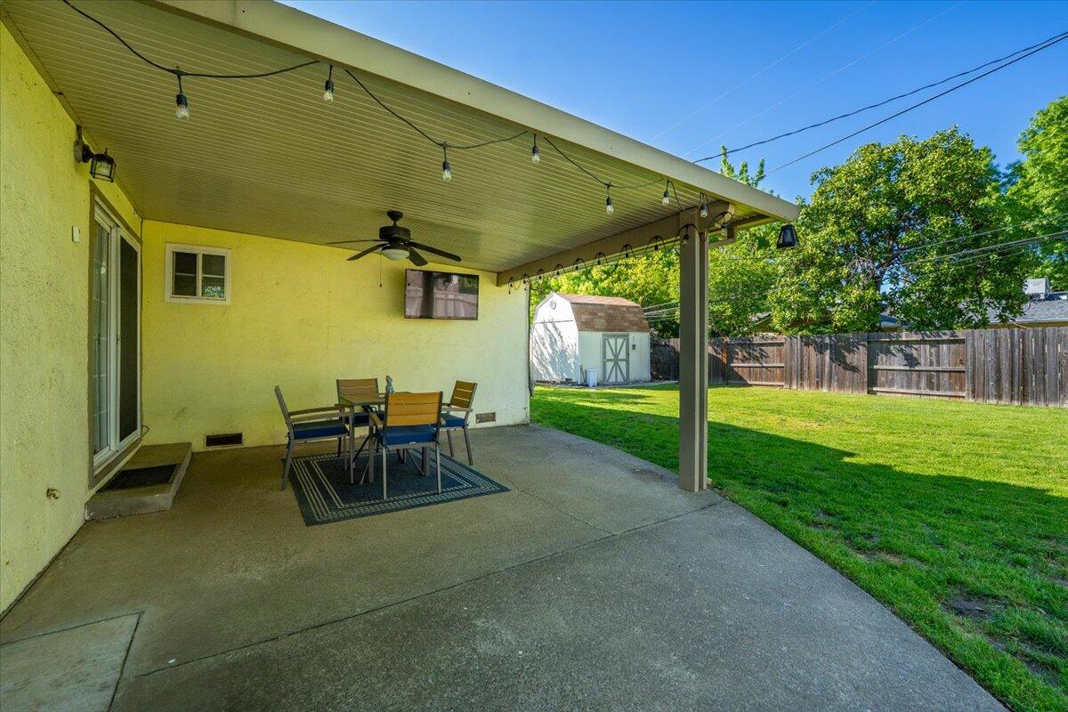 2034 Westwood Avenue Redding, CA 96001 - Photo 37 of 55 37-2034 Westwood Ave - E-14