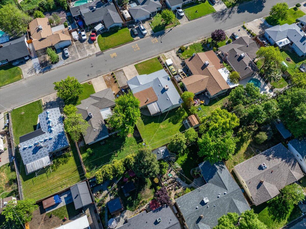 2034 Westwood Avenue Redding, CA 96001 - Photo 45 of 55 44-2034 Westwood Ave - E-5