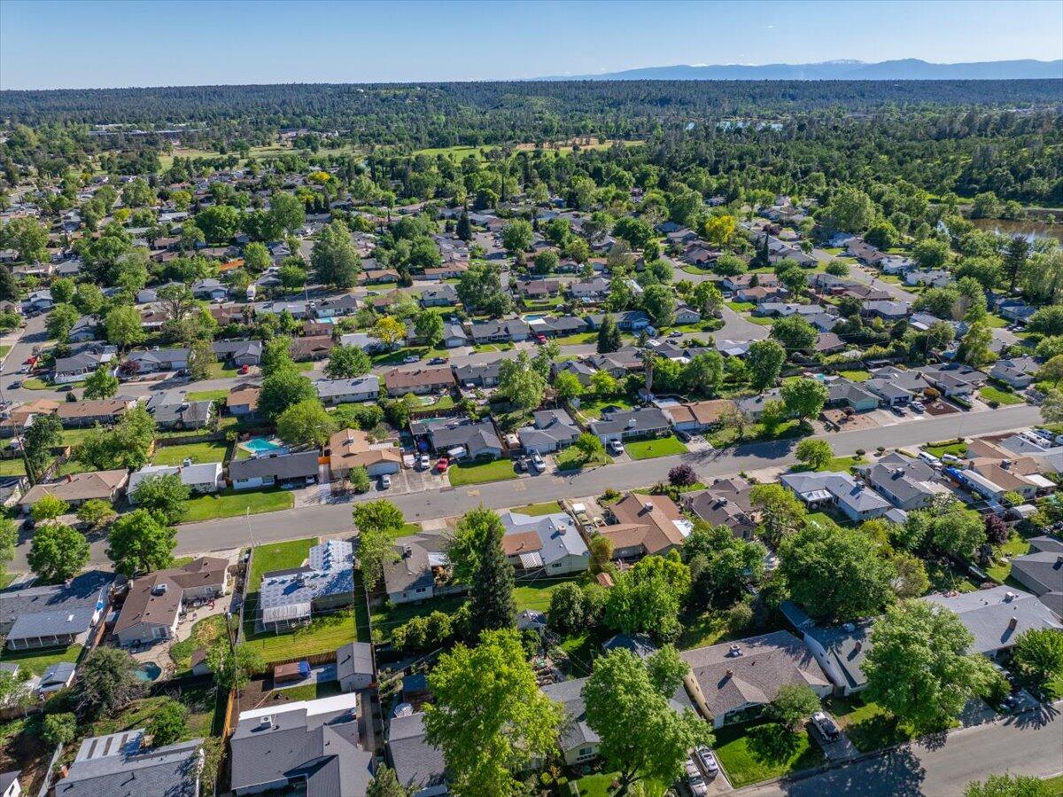 2034 Westwood Avenue Redding, CA 96001 - Photo 46 of 55 45-2034 Westwood Ave - E-6