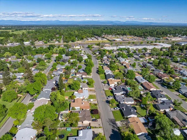 $359,000 | 2034 Westwood Avenue, Redding, CA 96001