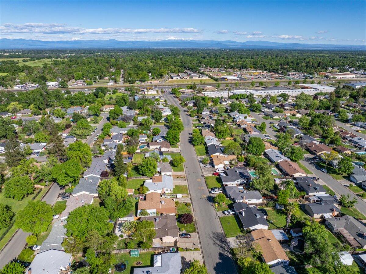 2034 Westwood Avenue Redding, CA 96001 - Photo 48 of 55 47-2034 Westwood Ave - E-8