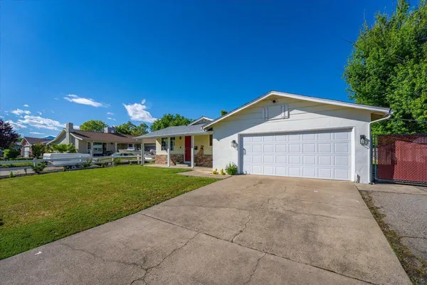 $359,000 | 2034 Westwood Avenue, Redding, CA 96001