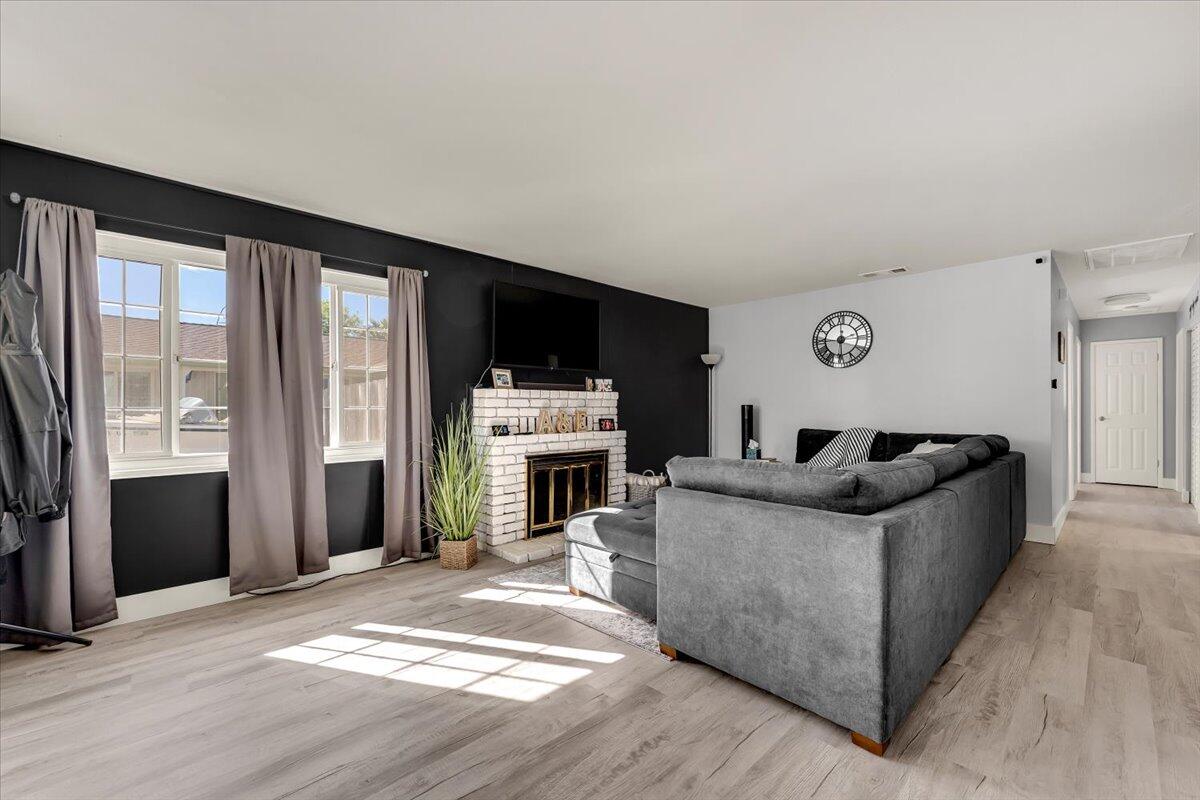 2034 Westwood Avenue Redding, CA 96001 - Photo 6 of 55 07-2034 Westwood Ave - I-2