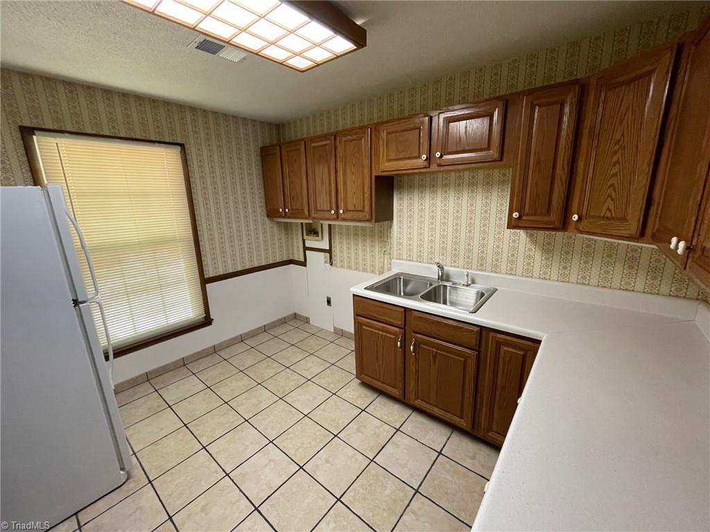 7235 Ledbetter Road Climax, NC 27233 - Photo 10 of 28