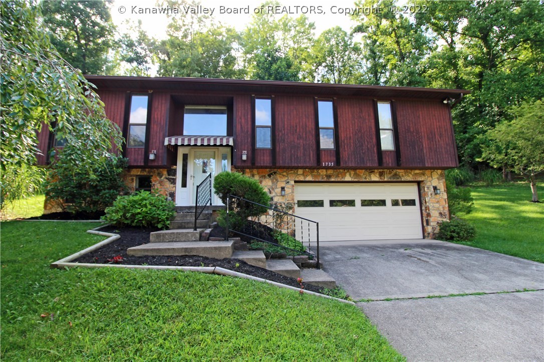 1735 Huber Road Charleston, WV 25314 - Photo 1 of 15 Gallery Image 1