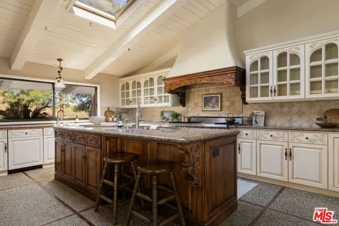 $6,495,000 | 28611 Bamfield Drive, Agoura Hills, CA 91301
