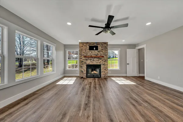 $649,900 | 200 Surber Drive, Moneta, VA 24121