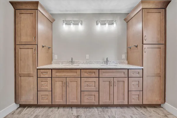 $649,900 | 200 Surber Drive, Moneta, VA 24121