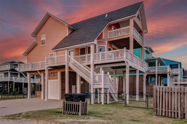 $699,000 | 2774 Gulfview Drive, Port Bolivar, TX 77650