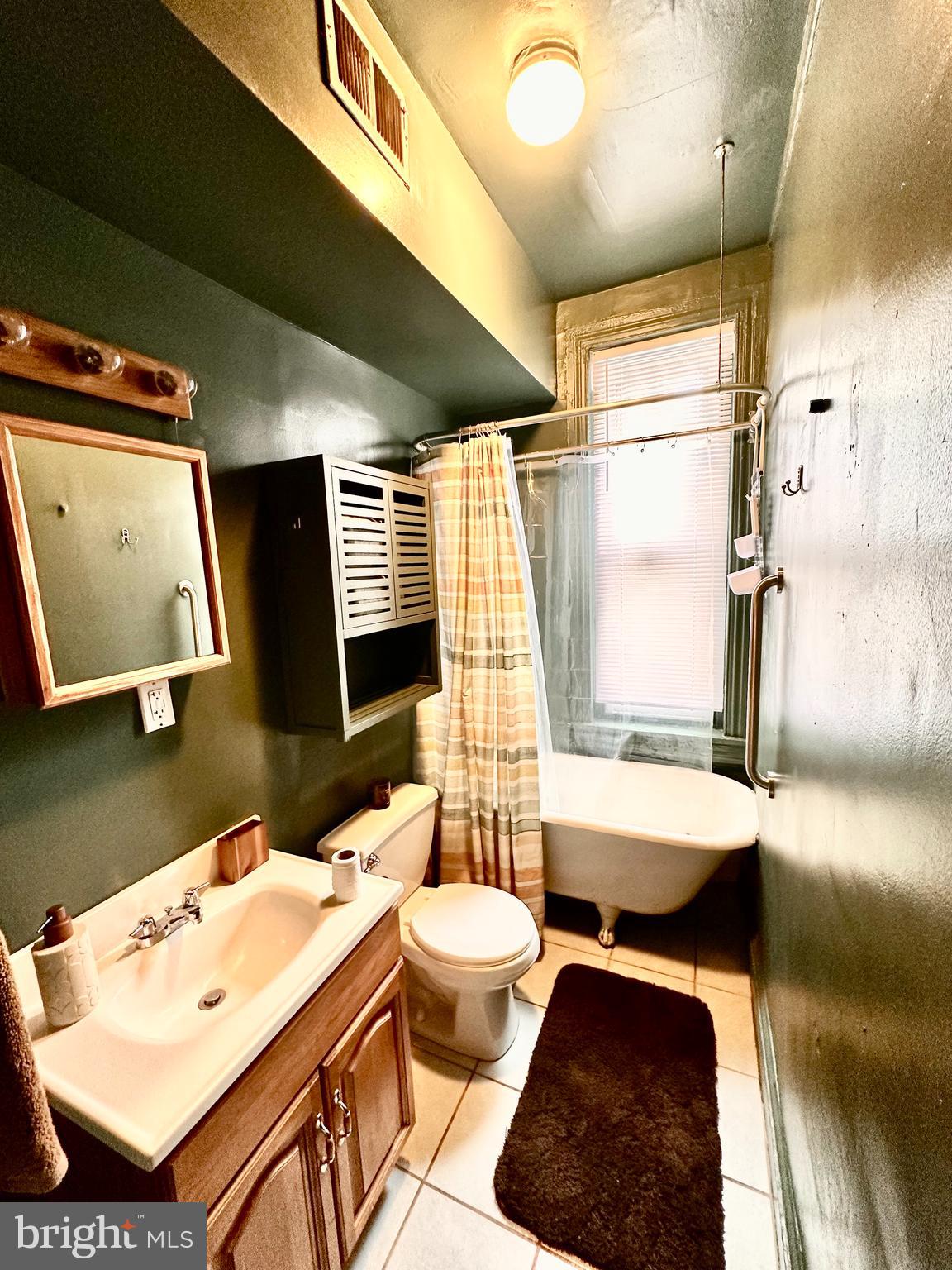 4253 Ridge Avenue, Unit 2R Philadelphia, PA 19129 - Photo 7 of 10