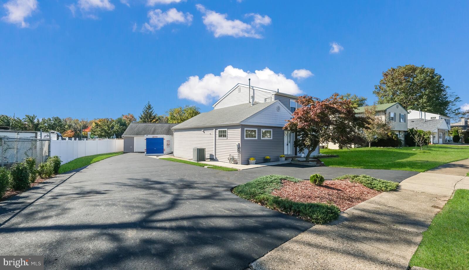 622 Drexel Road Fairless Hills, PA 19030 - Photo 2 of 38 Gallery Image 2