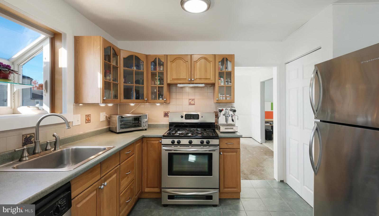 622 Drexel Road Fairless Hills, PA 19030 - Photo 13 of 38 Gallery Image 13