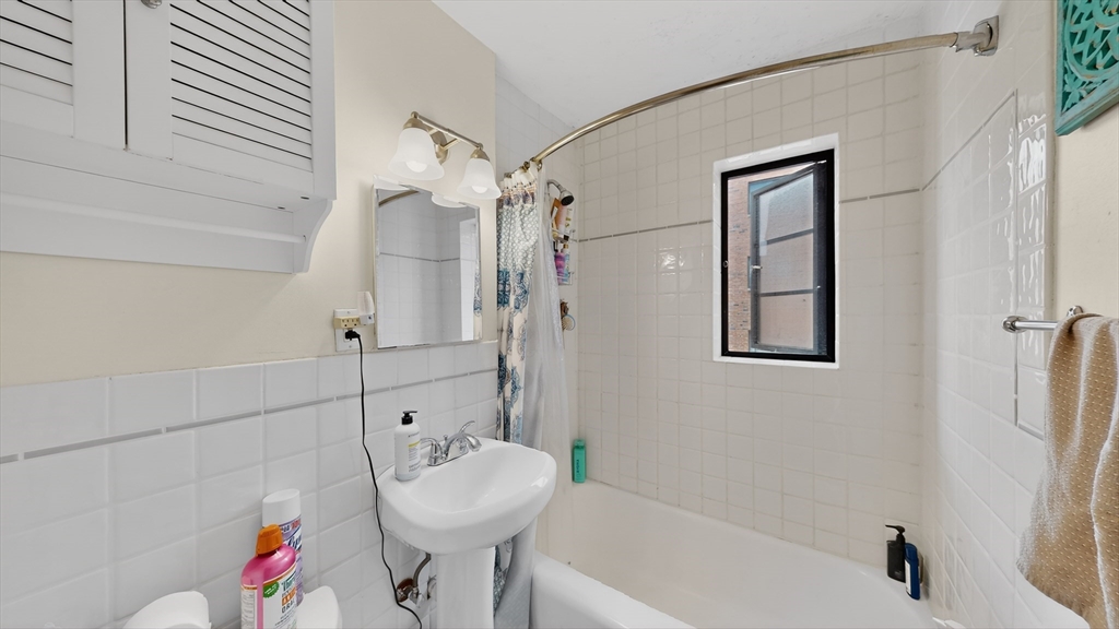 79 Sutherland Road, Unit 5 Boston, MA 02135 - Photo 13 of 13