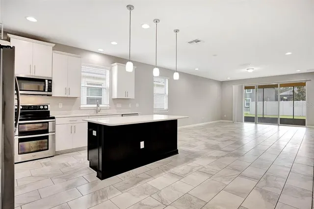 $2,700 | 11607 Blue Woods Drive, Riverview, FL 33569