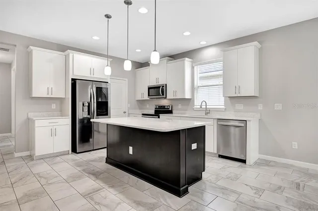 $2,700 | 11607 Blue Woods Drive, Riverview, FL 33569