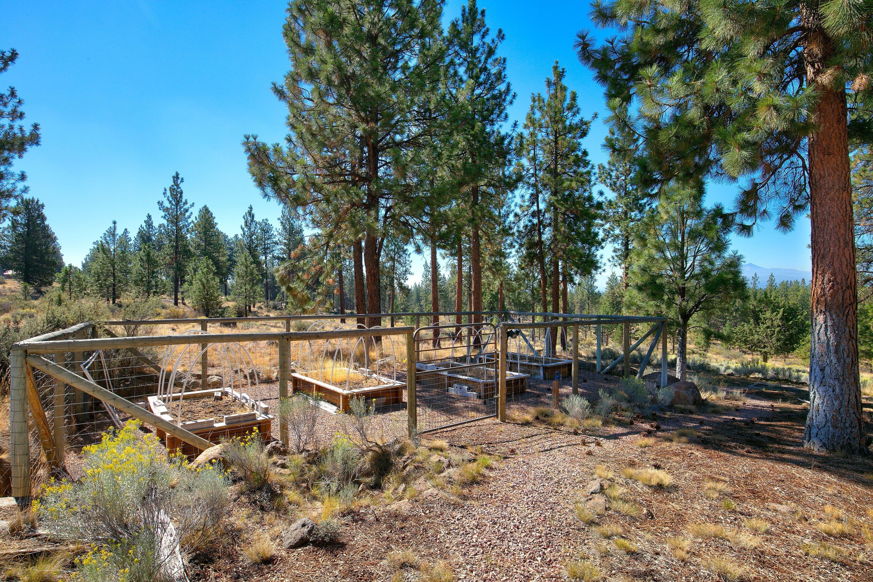 16675 Wilt Road Sisters, OR 97759 - Photo 50 of 64 16675 WIlt Rd._012