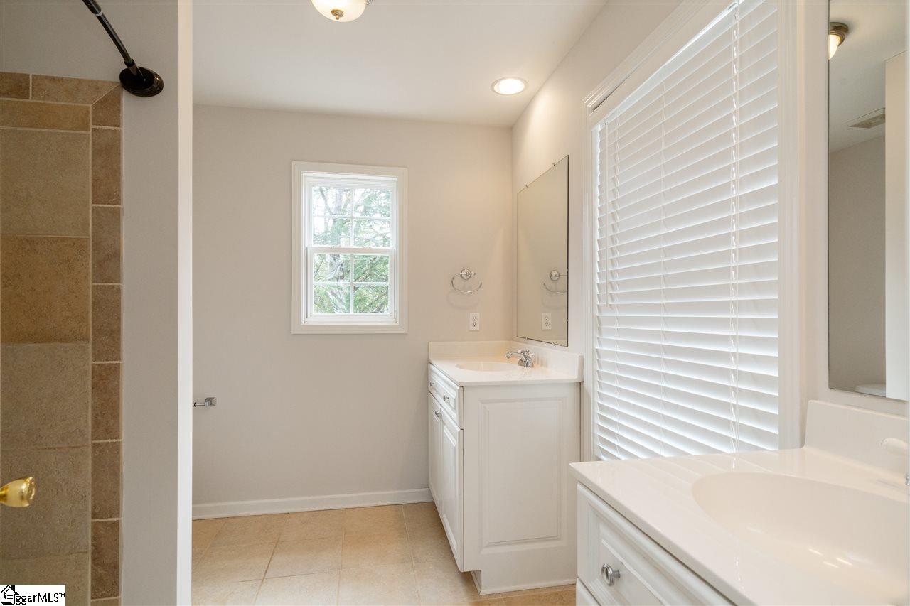 106 Ebaugh Avenue Greenville, SC 29607 - Photo 14 of 25 Gallery Image 14