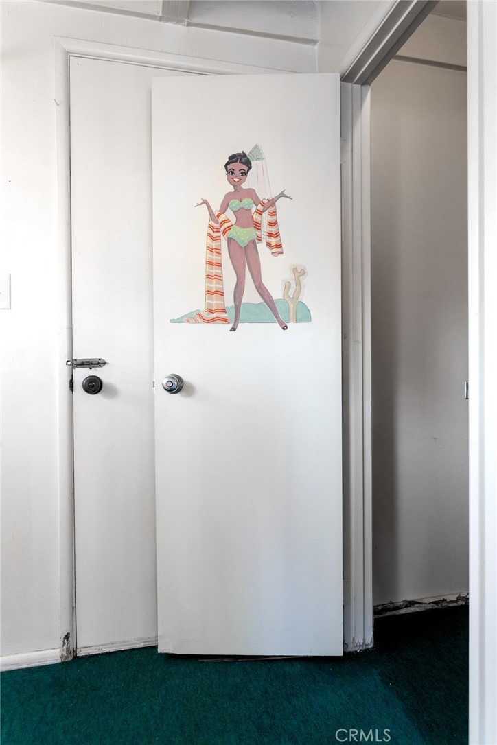 5211 Ocean View Boulevard La Canada Flintridge, CA 91011 - Photo 35 of 45 a view of door with washer and dryer